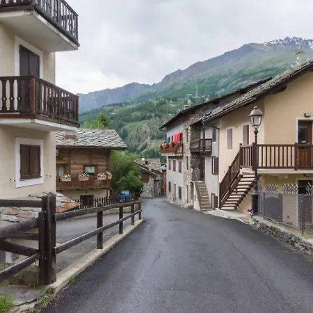 Bilocale In Centro Apartment Cogne