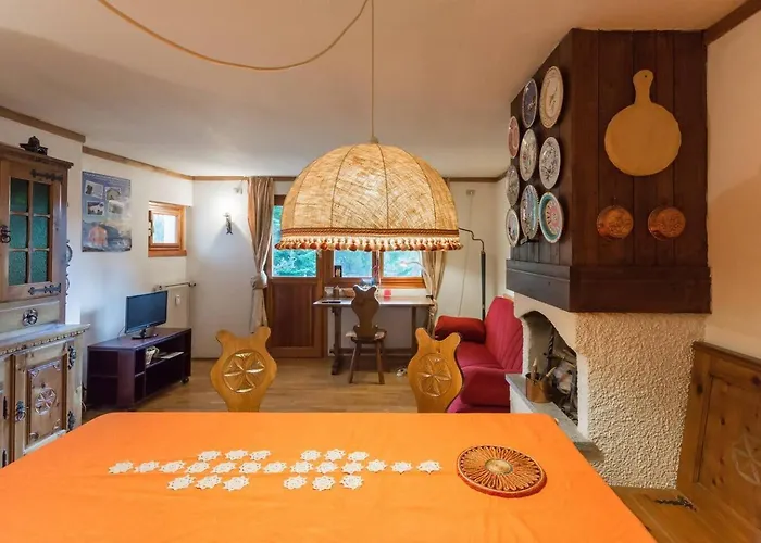 Apartment Bilocale In Centro Cogne